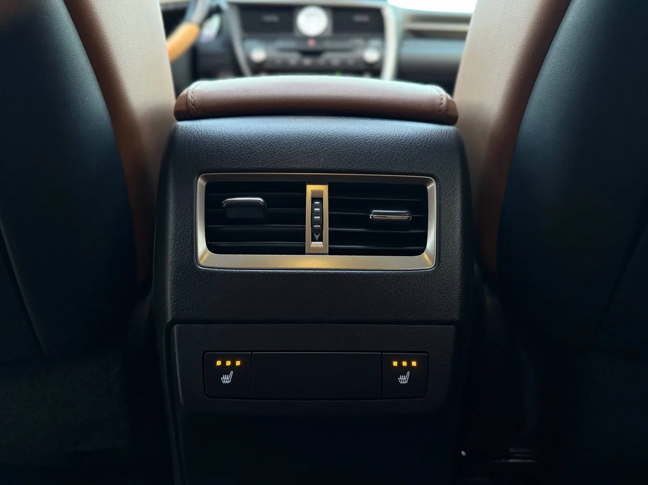 Lexus RX - фото 27