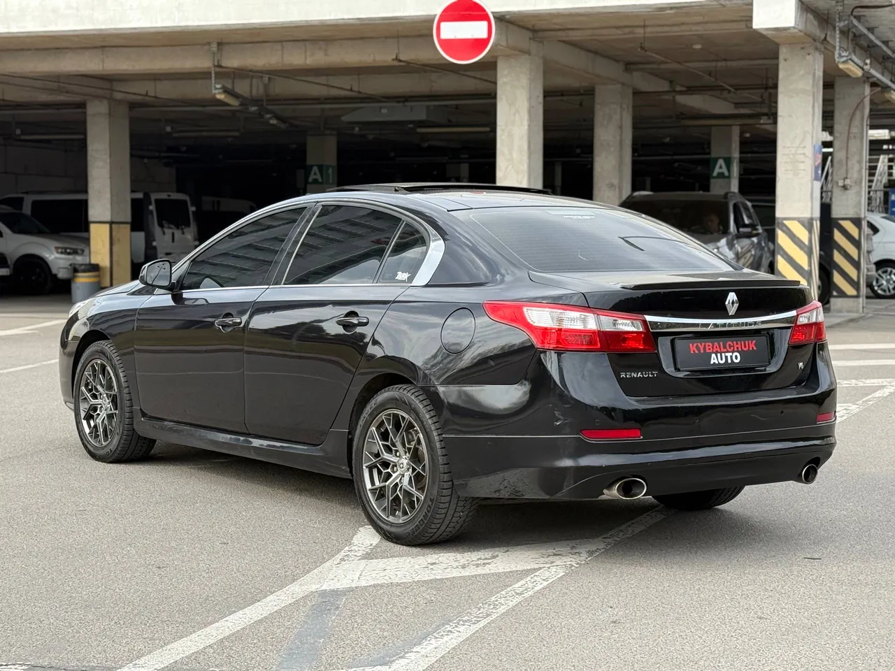 Renault Latitude - фото 4