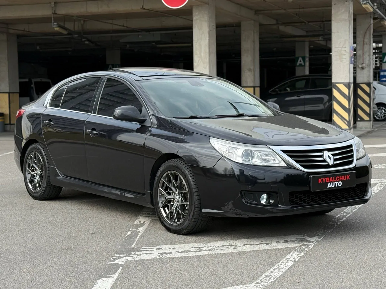 Renault Latitude - фото 3