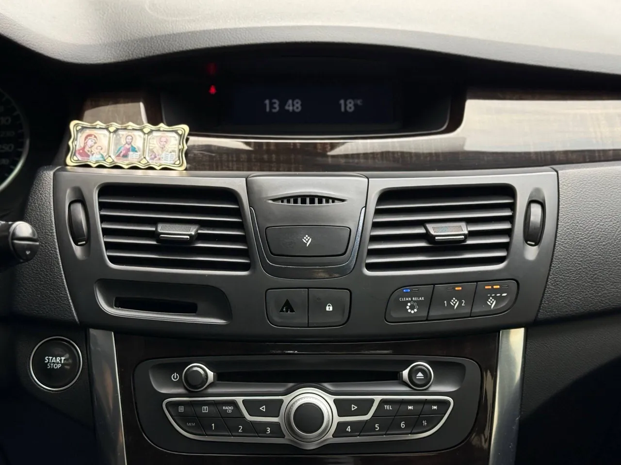 Renault Latitude - фото 14