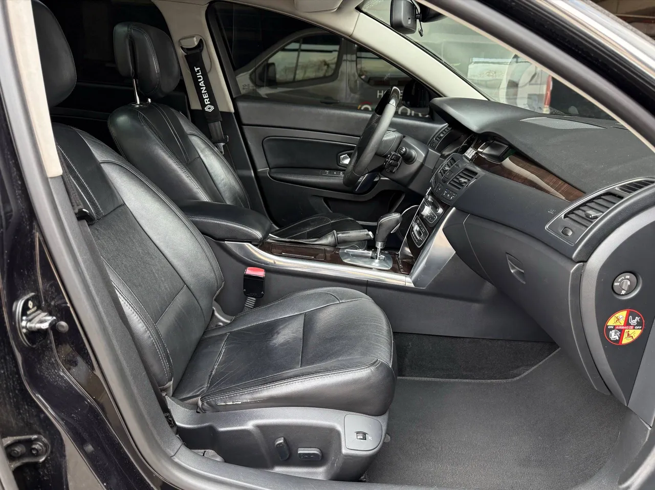 Renault Latitude - фото 8