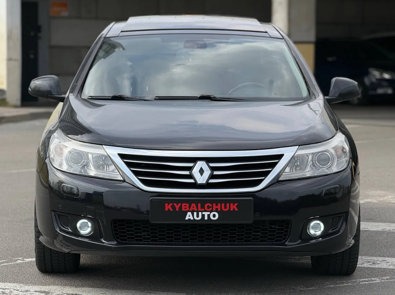 Renault Latitude - фото 2