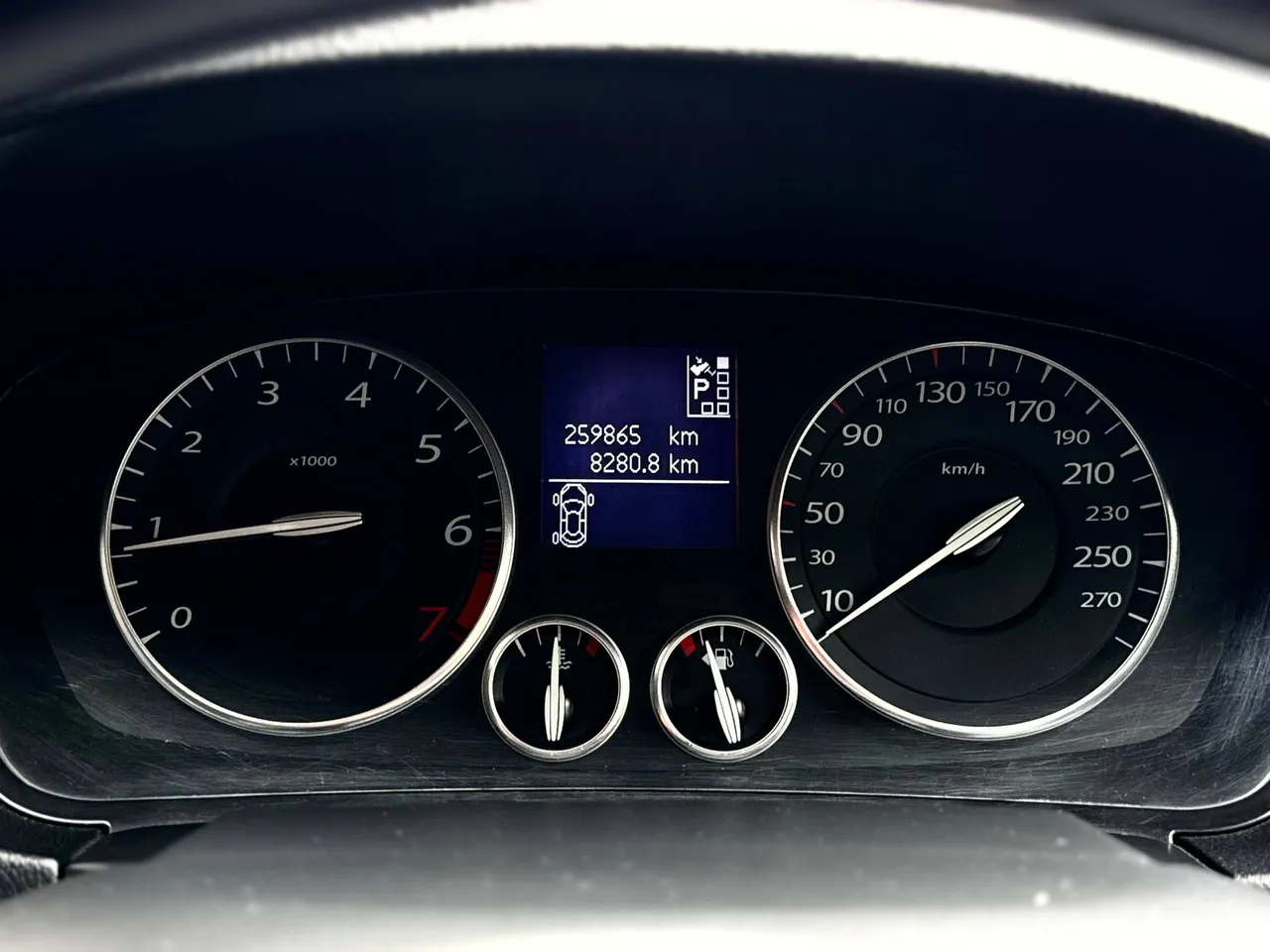 Renault Latitude - фото 18