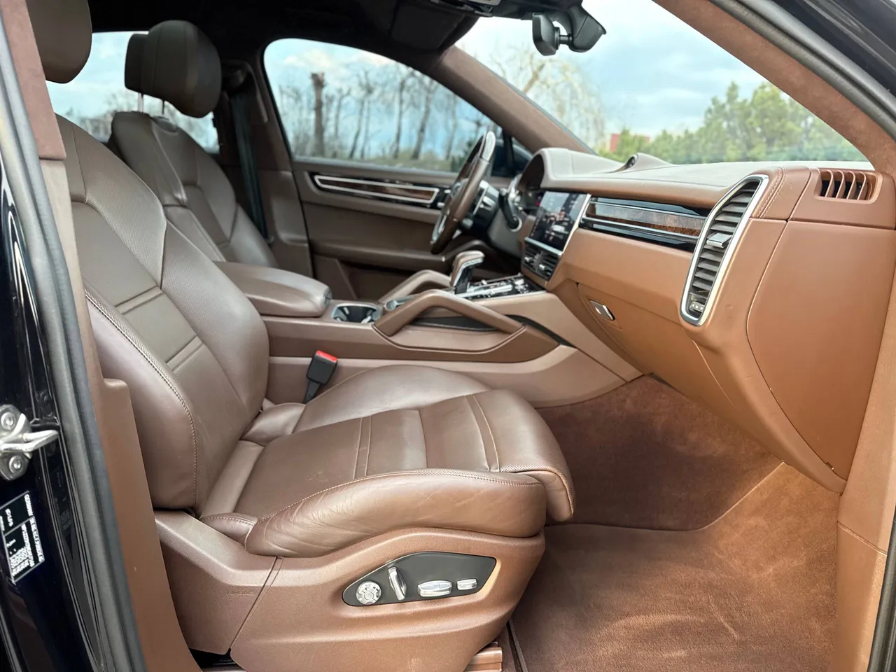 Porsche Cayenne - фото 11