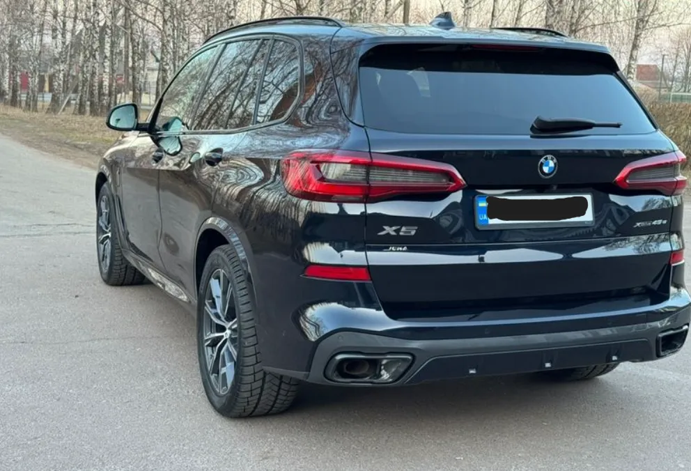 BMW X5 - фото 3