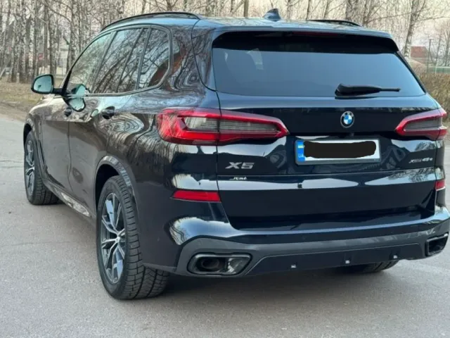 BMW X5 - фото 3