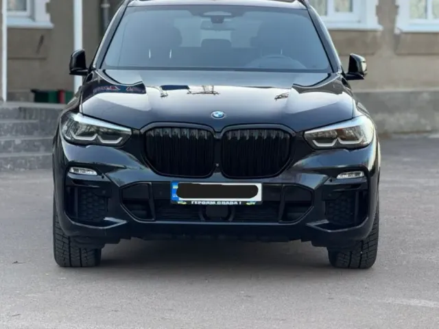 BMW X5 - фото 2
