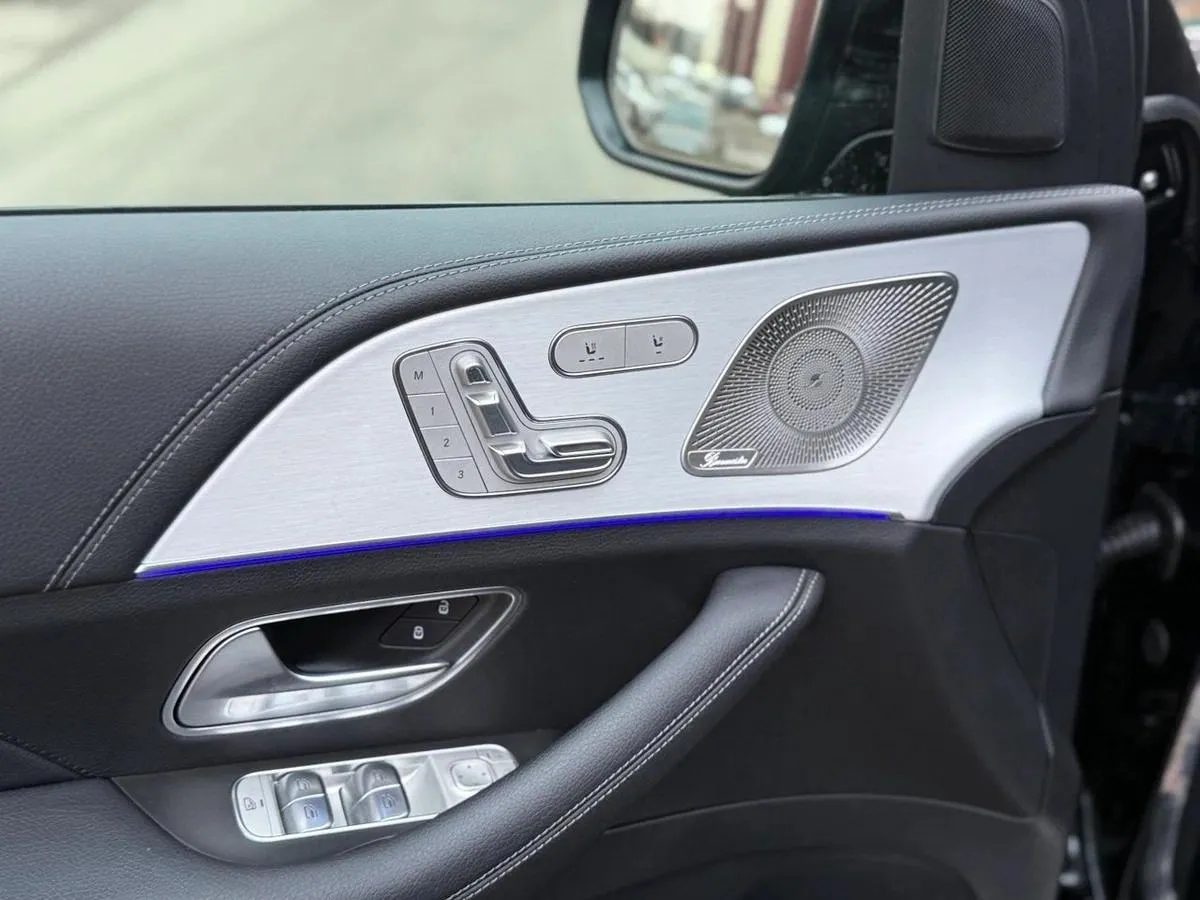 Mercedes-Benz GLE - фото 9