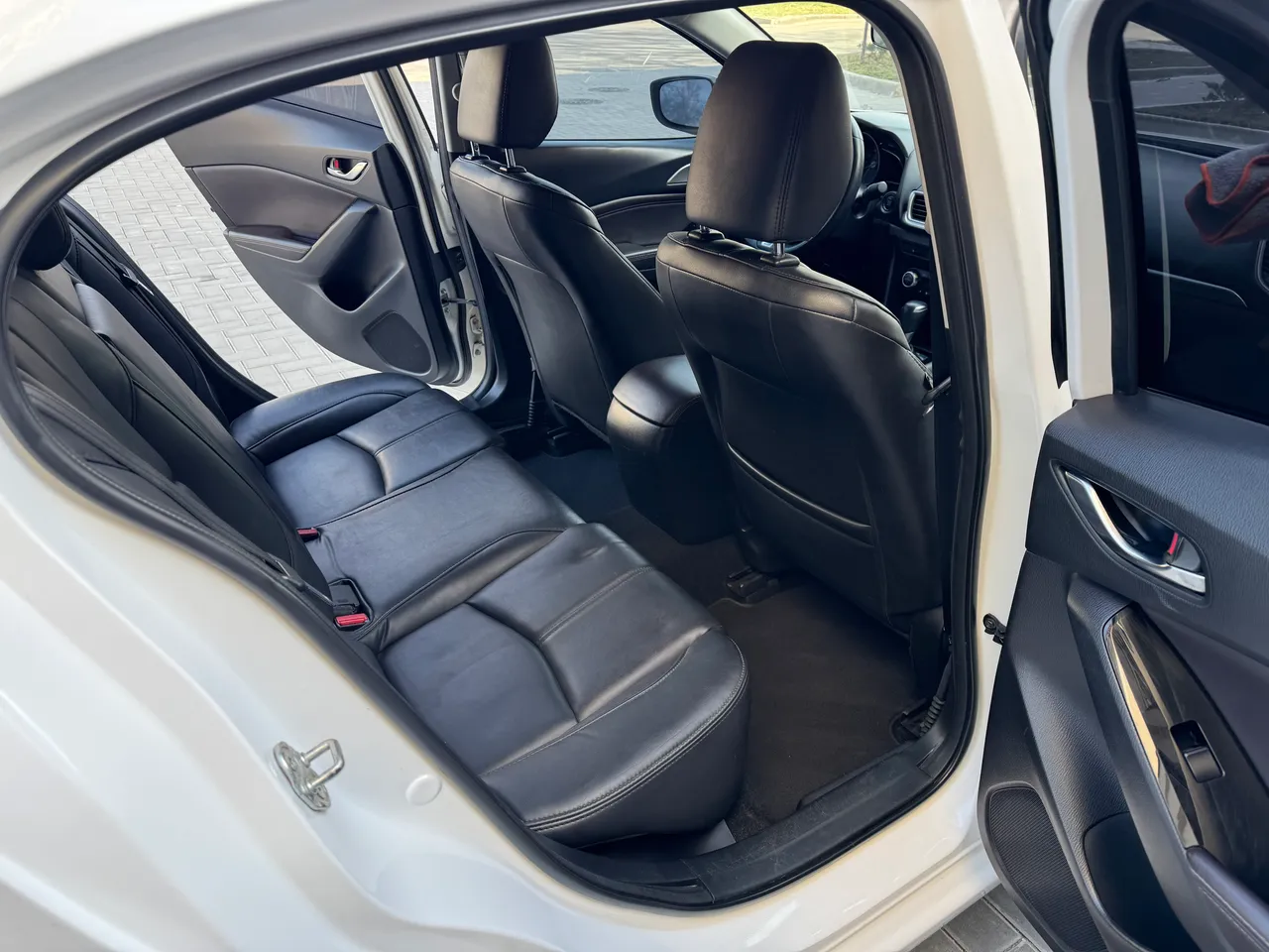 Mazda 3 - фото 18