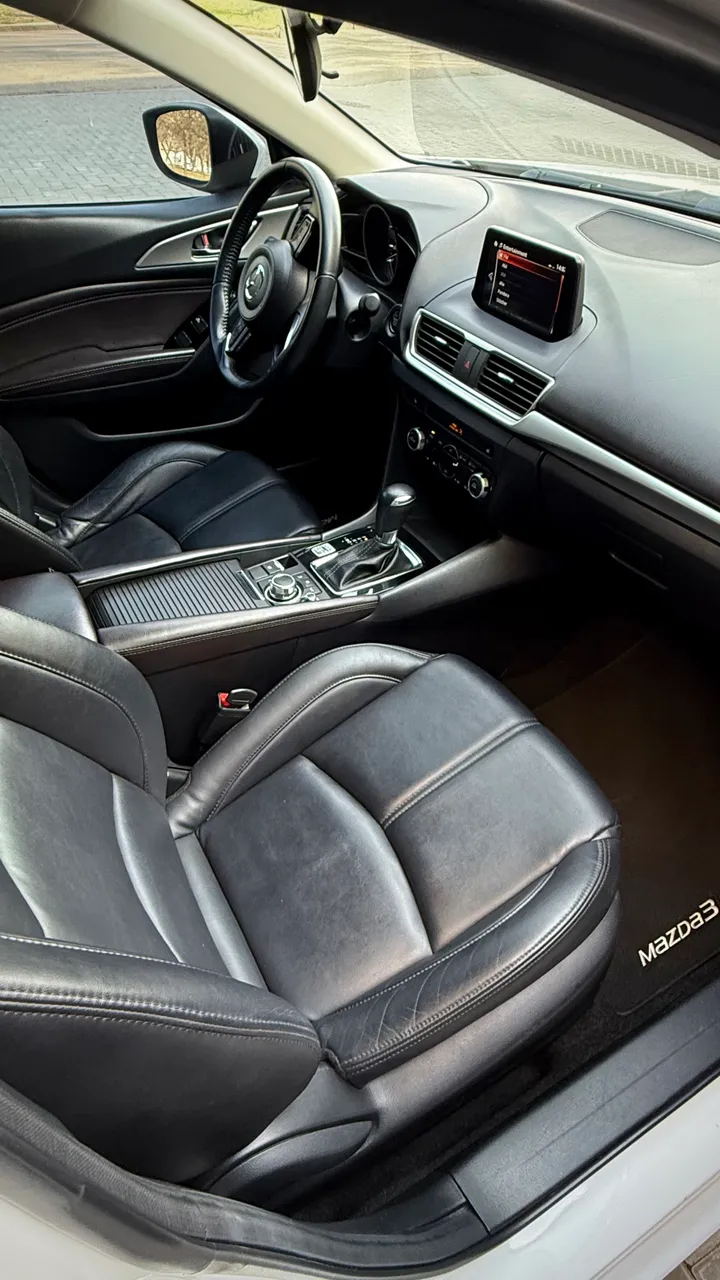 Mazda 3 - фото 23