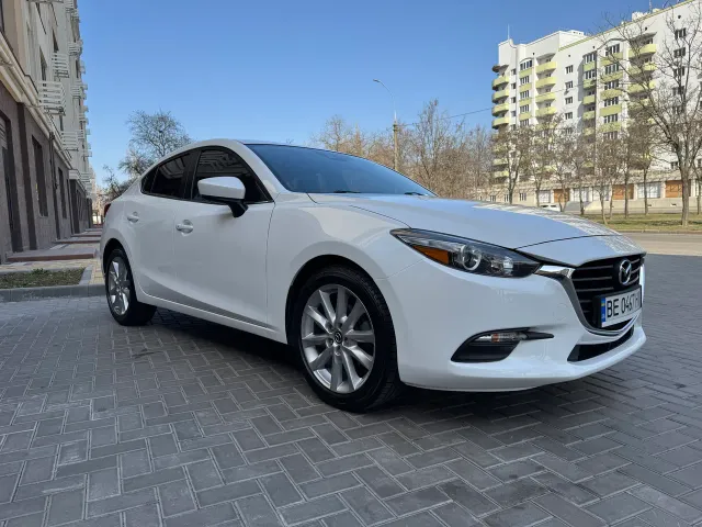 Mazda 3 - фото 5