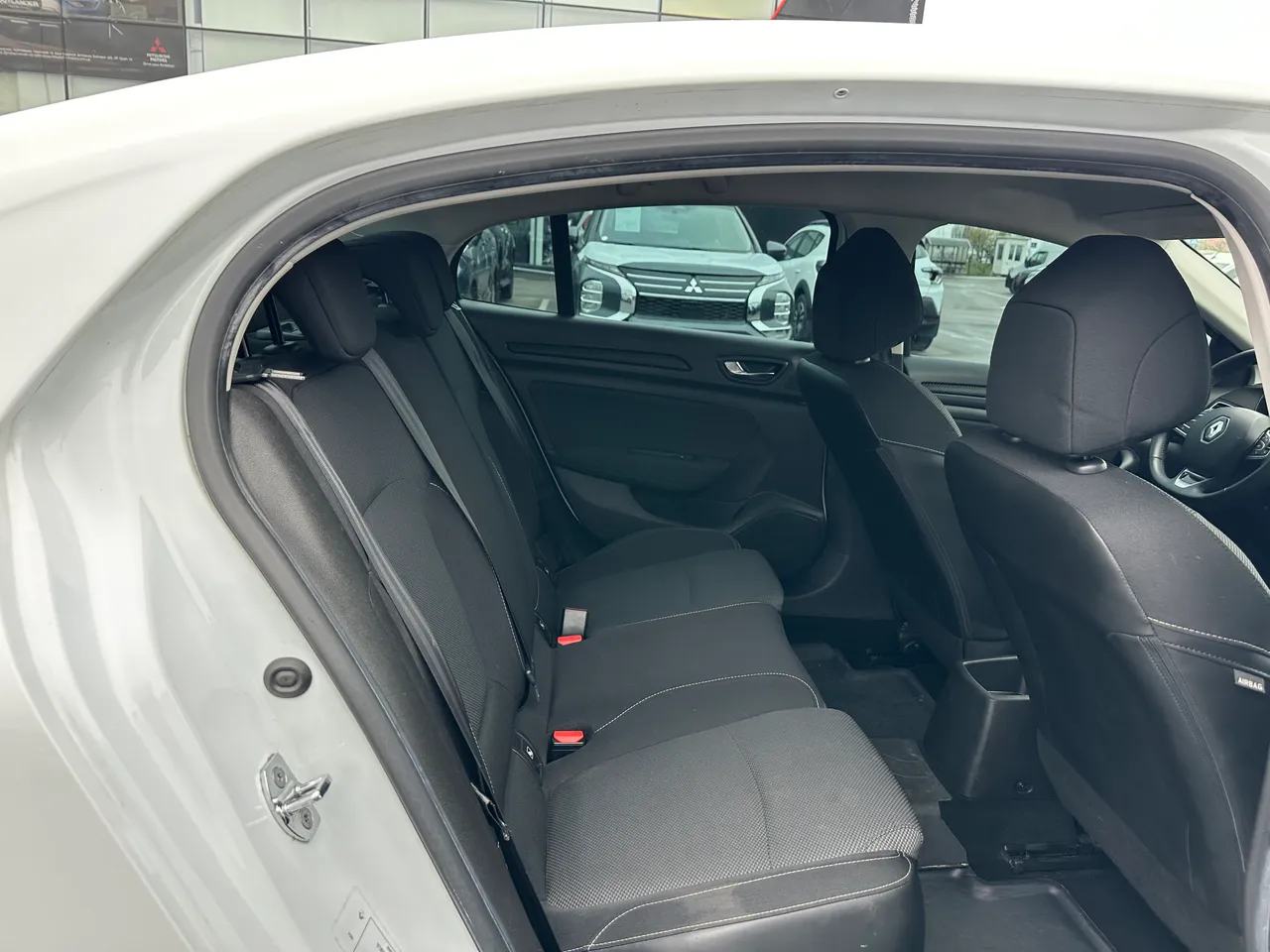 Renault Megane - фото 20