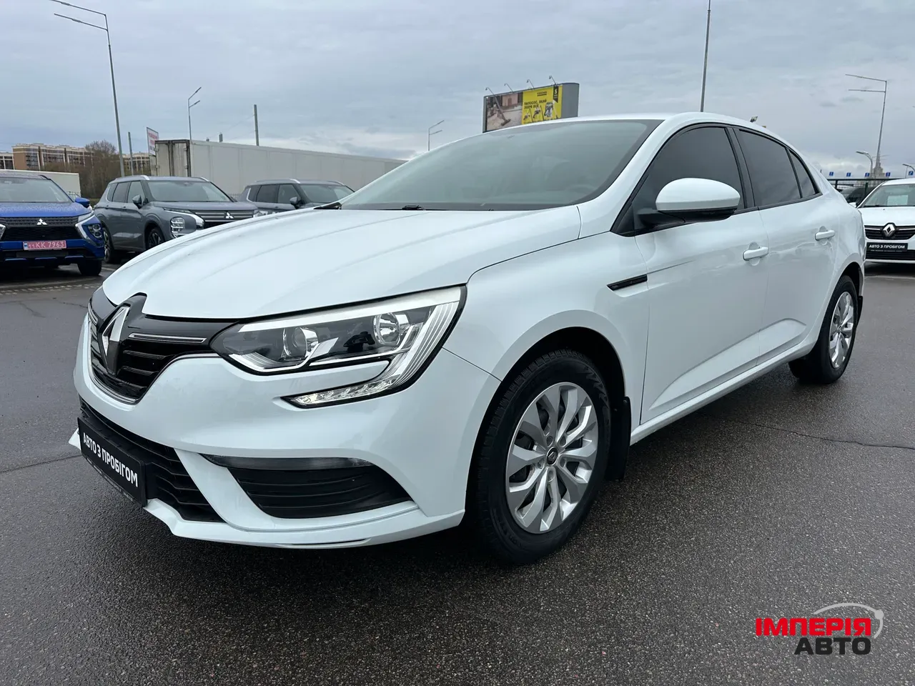 Renault Megane - фото 3