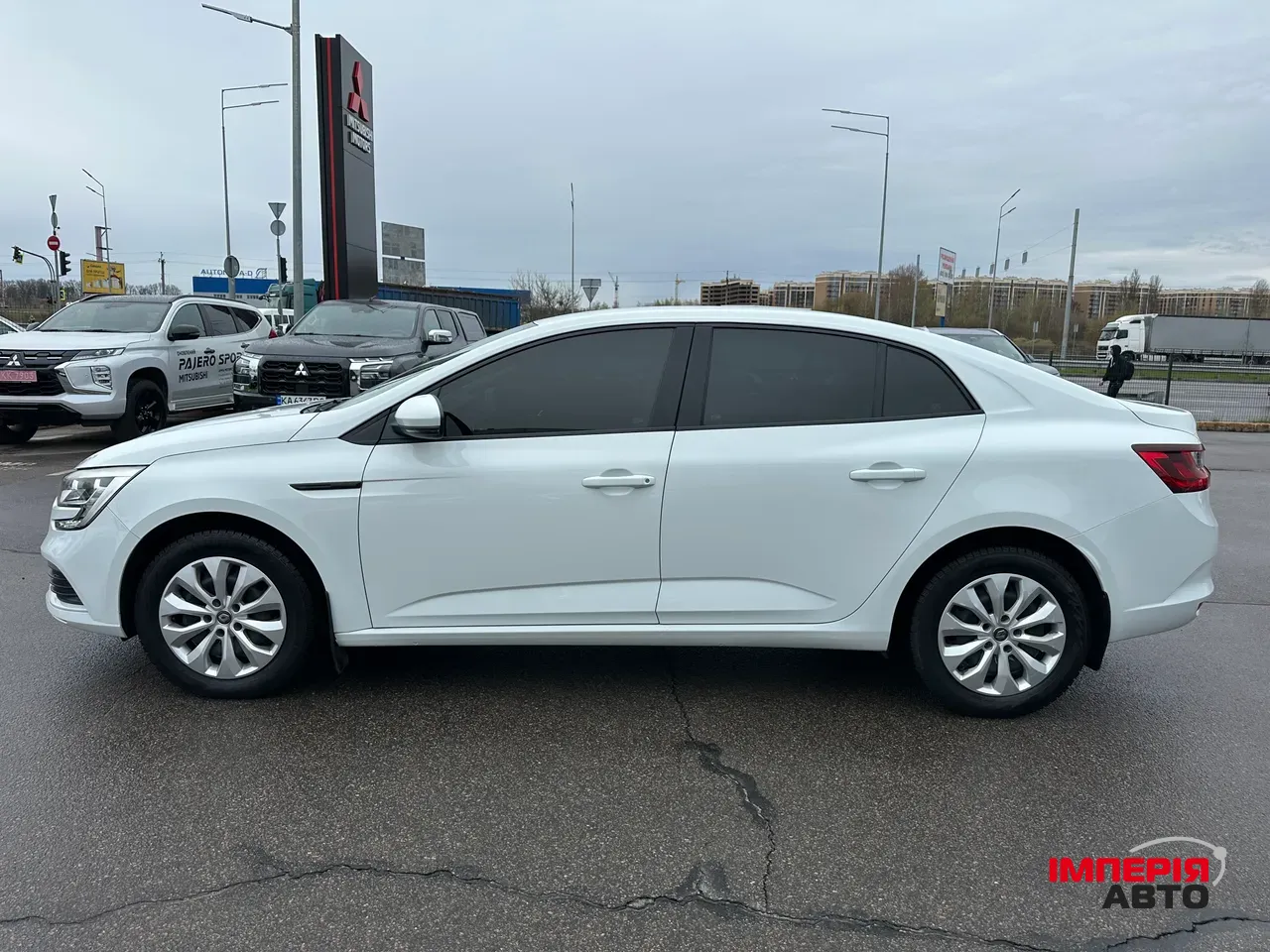 Renault Megane - фото 4