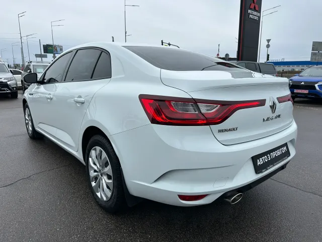 Renault Megane - фото 5