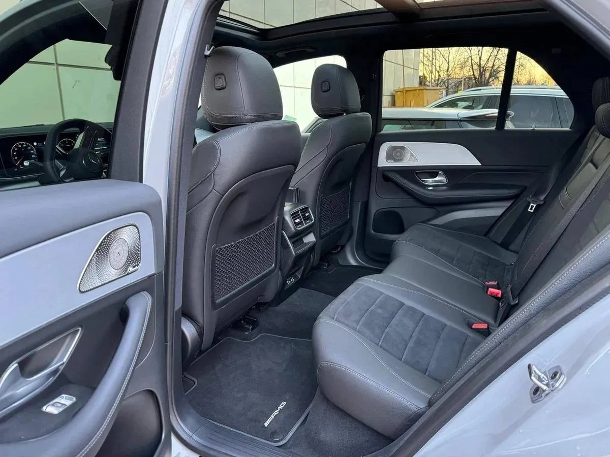 Mercedes-Benz GLE - фото 7
