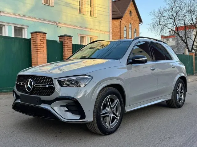 Mercedes-Benz GLE - фото 1