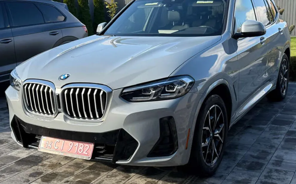 BMW X3 - фото 1