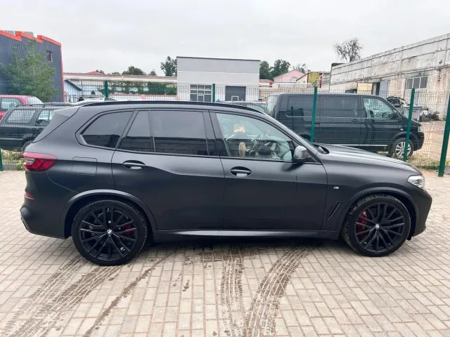 BMW X5 - фото 3