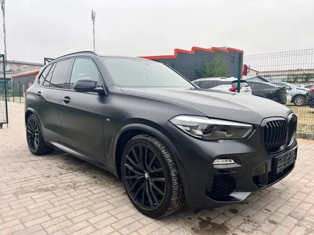 BMW X5 - фото 2