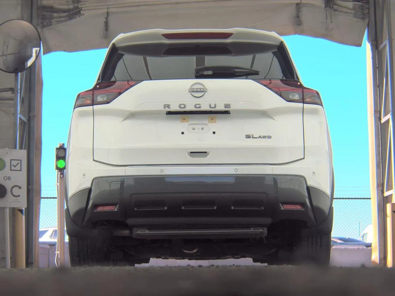 Nissan Rogue - фото 4