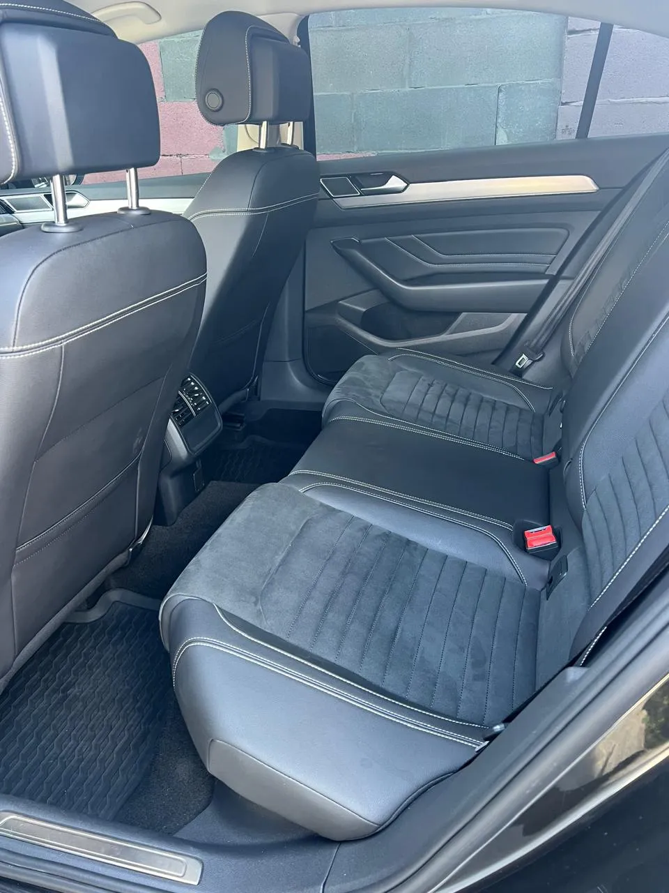 Volkswagen Passat - фото 6