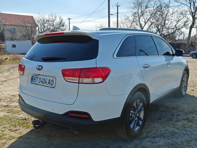 Kia Sorento - фото 4