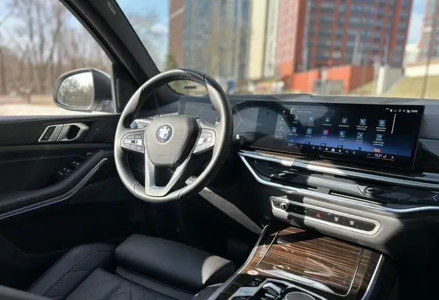 BMW X5 - фото 11