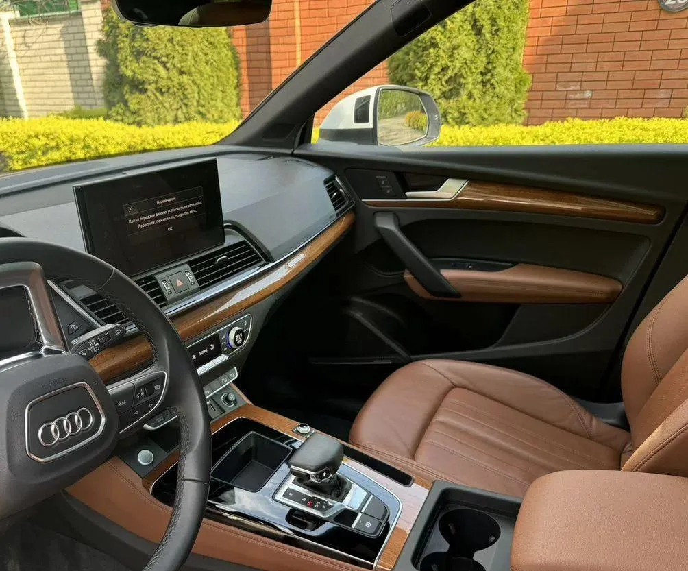 Audi Q5 - фото 6