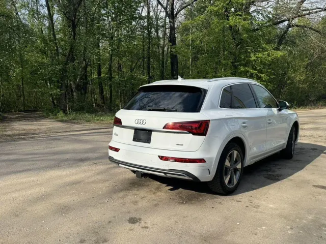 Audi Q5 - фото 3