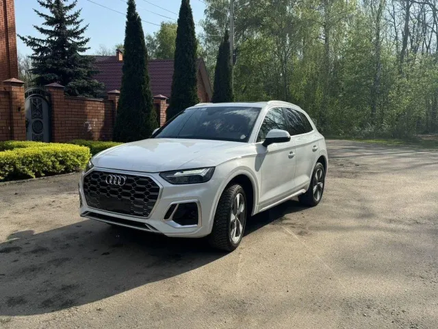 Audi Q5 - фото 1