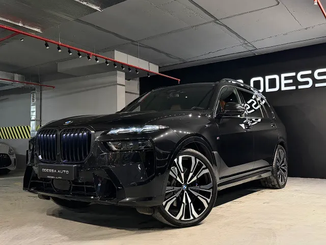 BMW X7 - фото 3