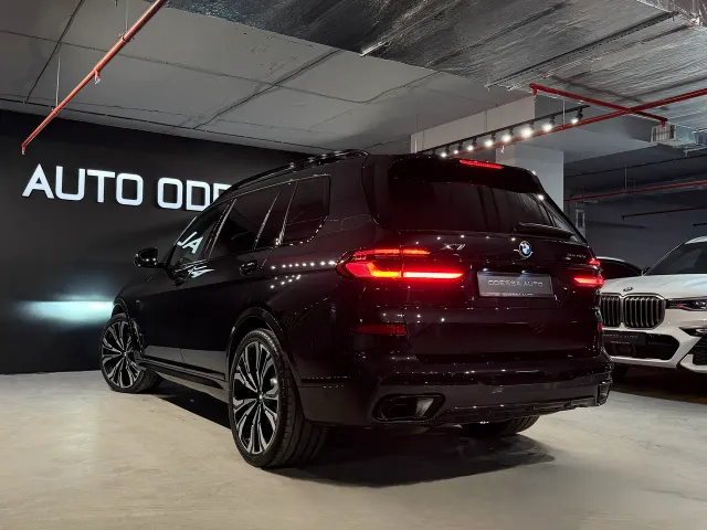 BMW X7 - фото 5