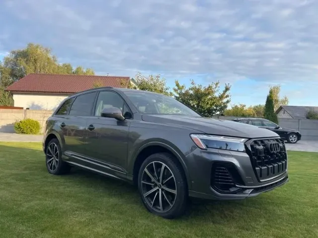 Audi Q7 - фото 4