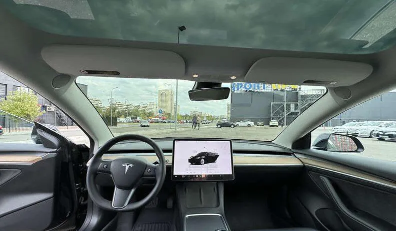 Tesla Model 3 - фото 7