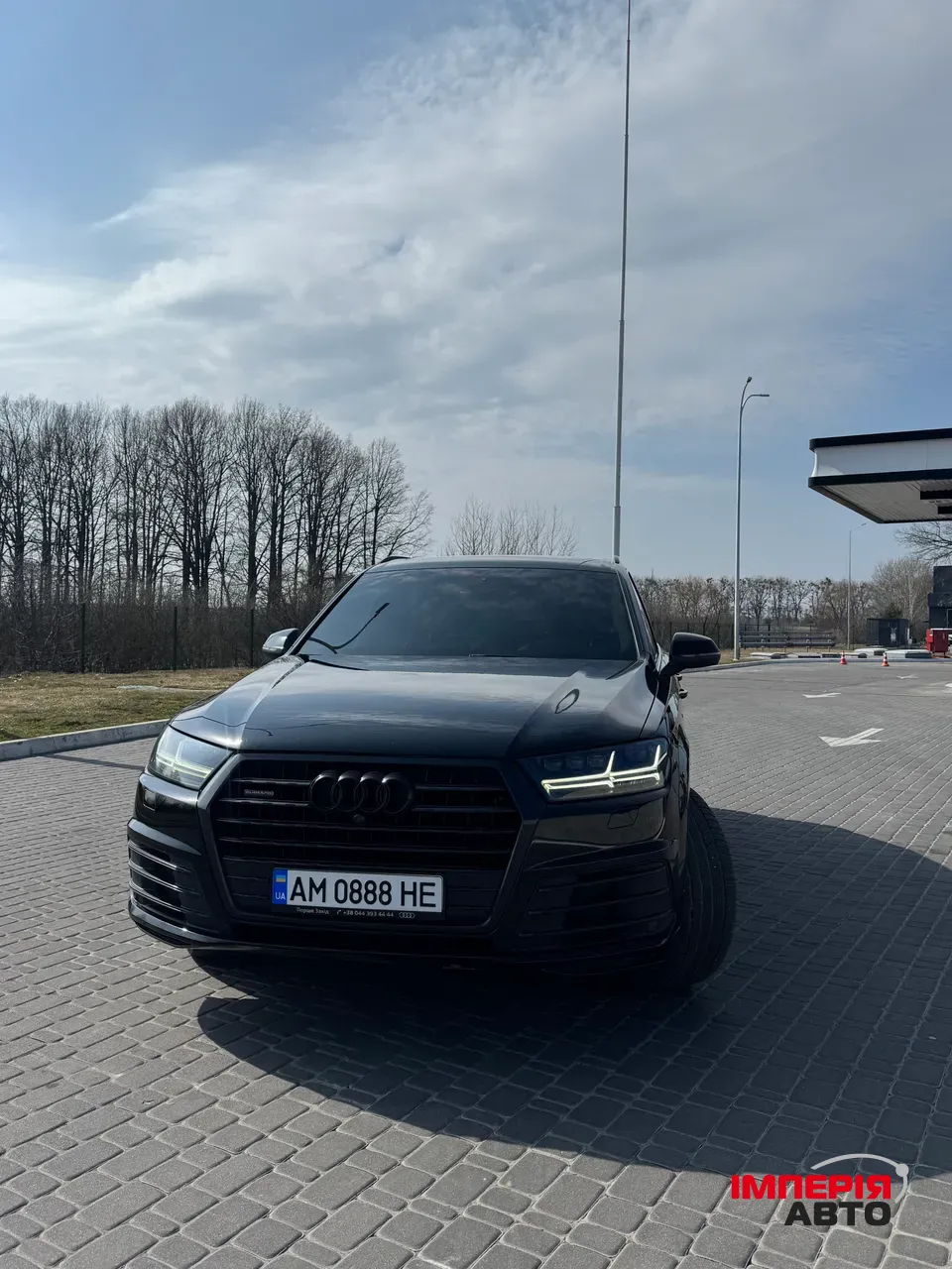 Audi Q7 - фото 1