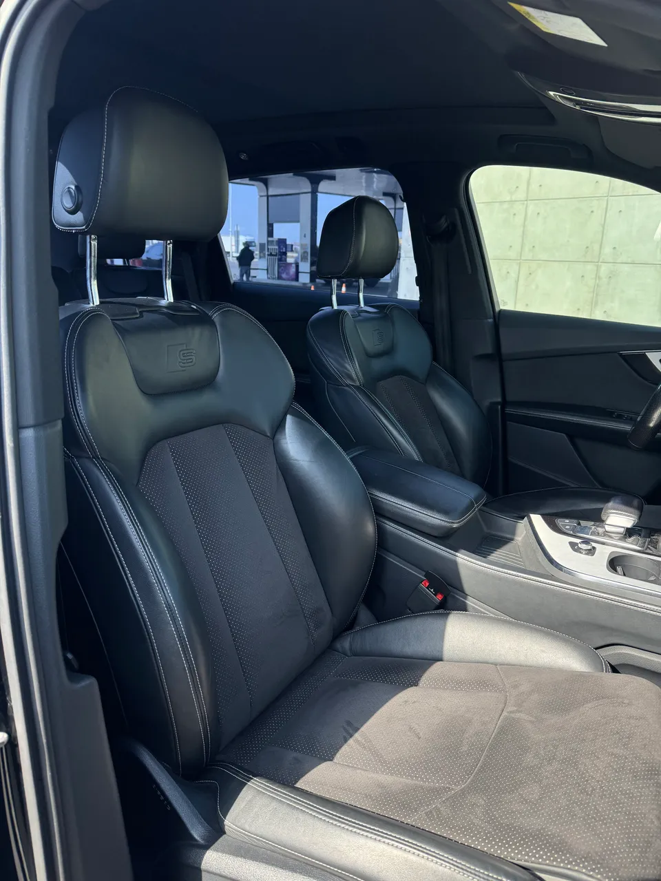 Audi Q7 - фото 18