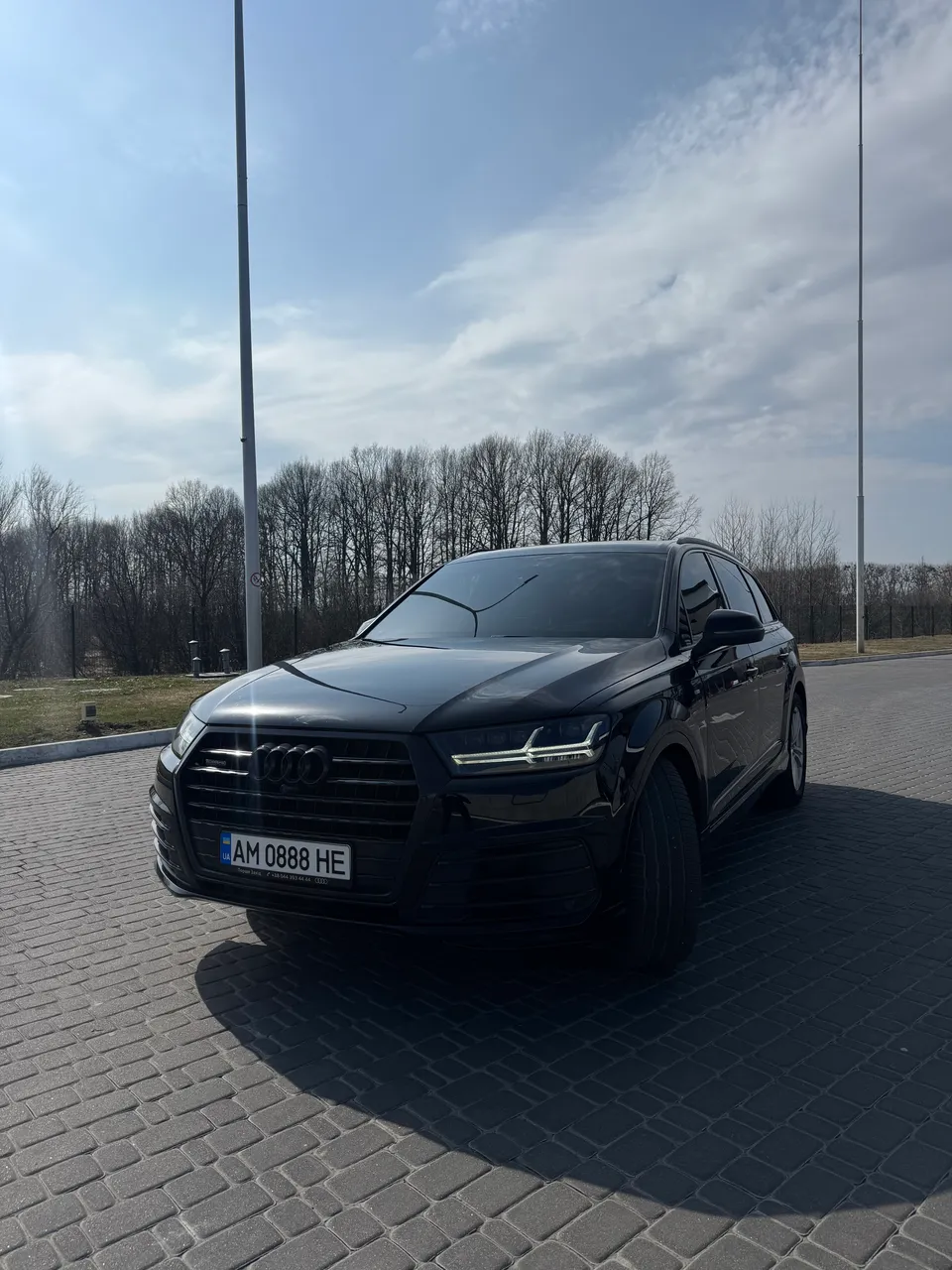 Audi Q7 - фото 2