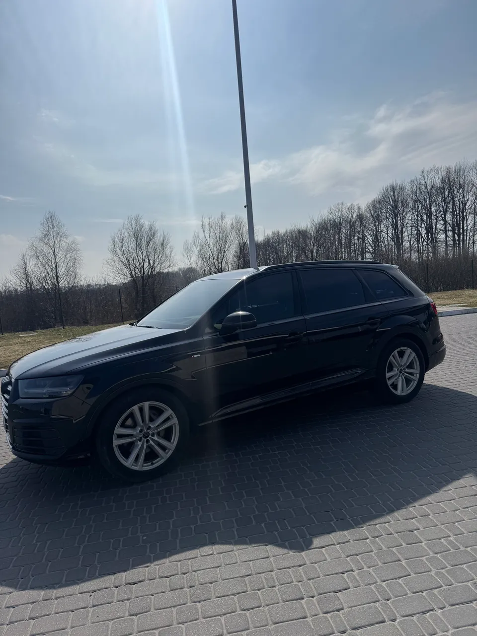 Audi Q7 - фото 5