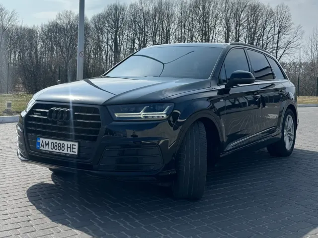 Audi Q7 - фото 4