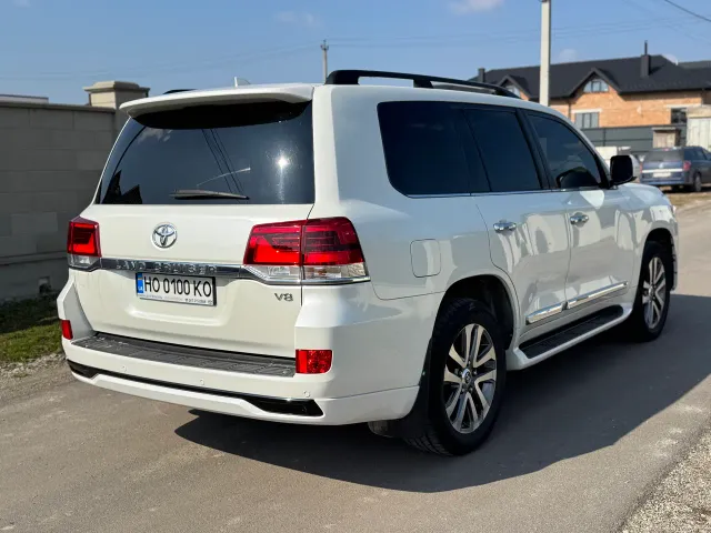 Toyota Land Cruiser - фото 3