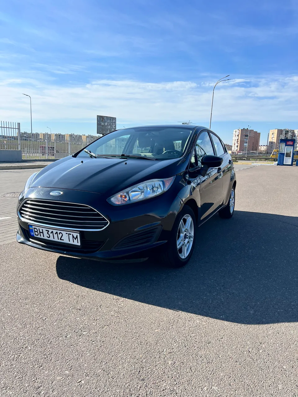 Ford Fiesta - фото 1