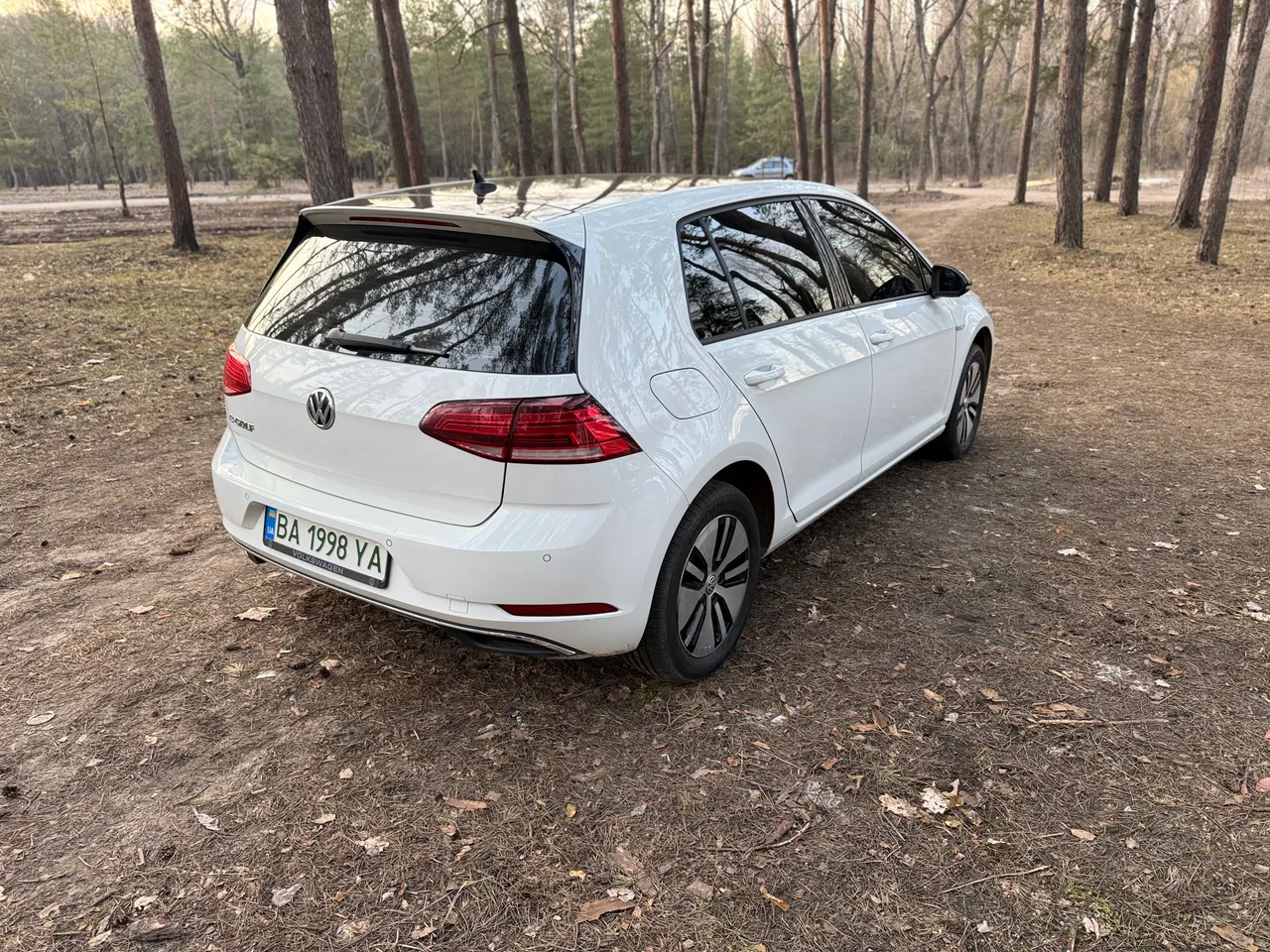 Volkswagen Golf - фото 4