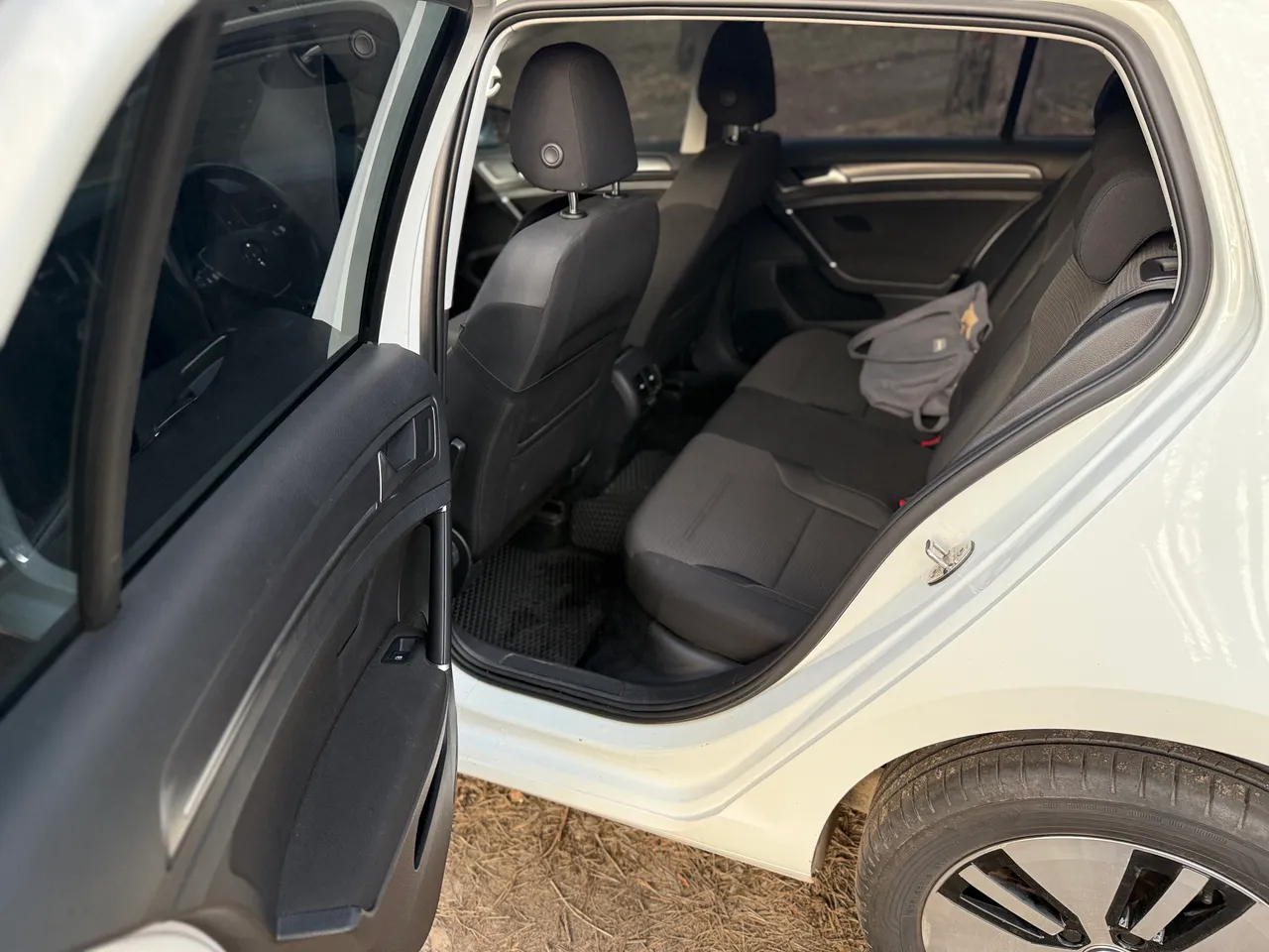 Volkswagen Golf - фото 7