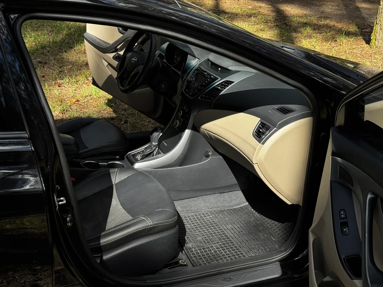 Hyundai Elantra - фото 6