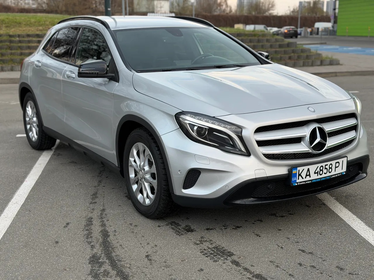 Mercedes-Benz GLA - фото 1