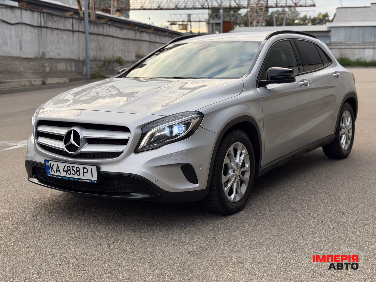 Mercedes-Benz GLA - фото 2