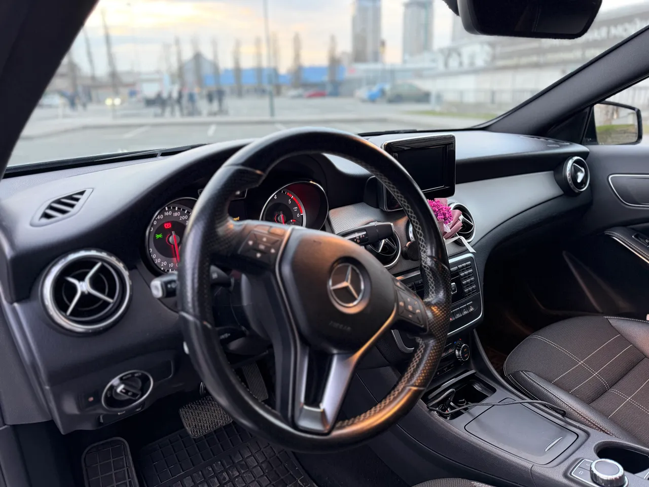 Mercedes-Benz GLA - фото 14