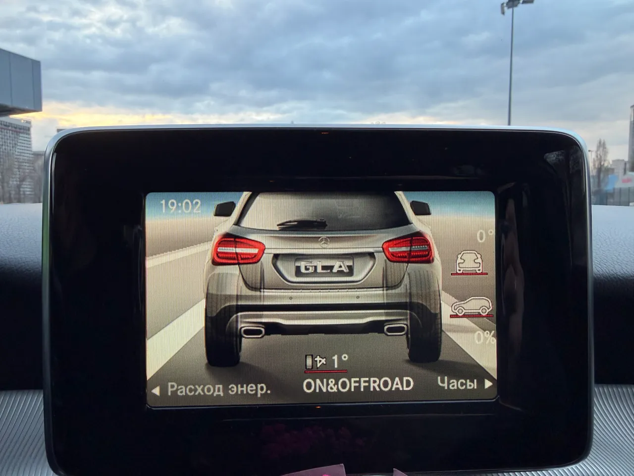 Mercedes-Benz GLA - фото 25