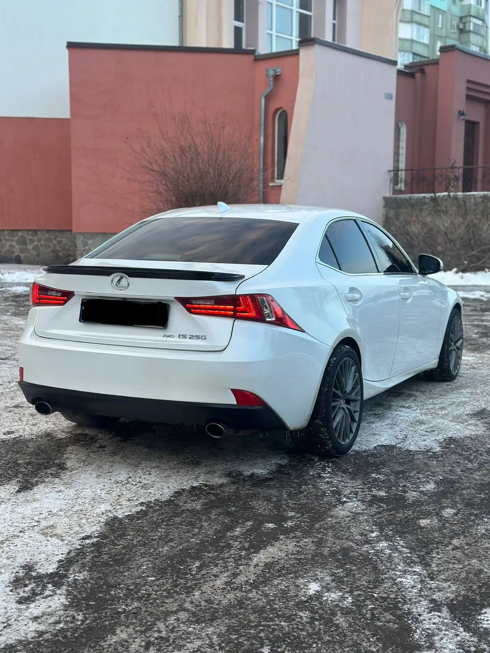 Lexus IS - фото 2